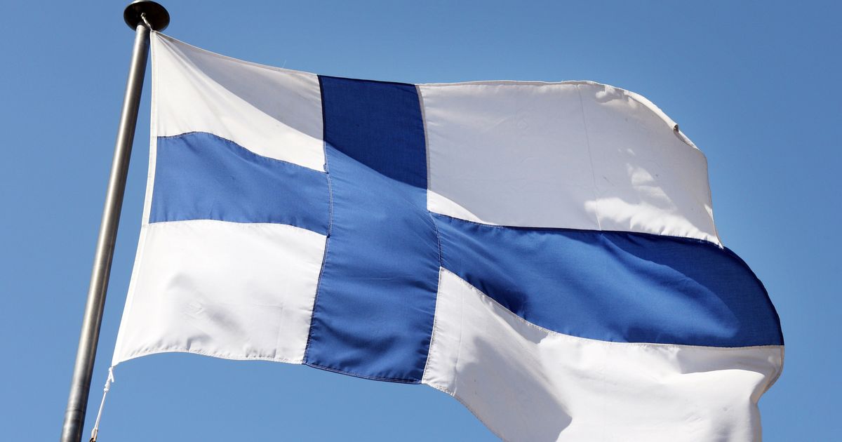 Tähtsaimad majandusharud on puidu- ja metallitööstus, telekommunikatsioon ja elektriseadmed. Eksport moodustab umbes kolmandi