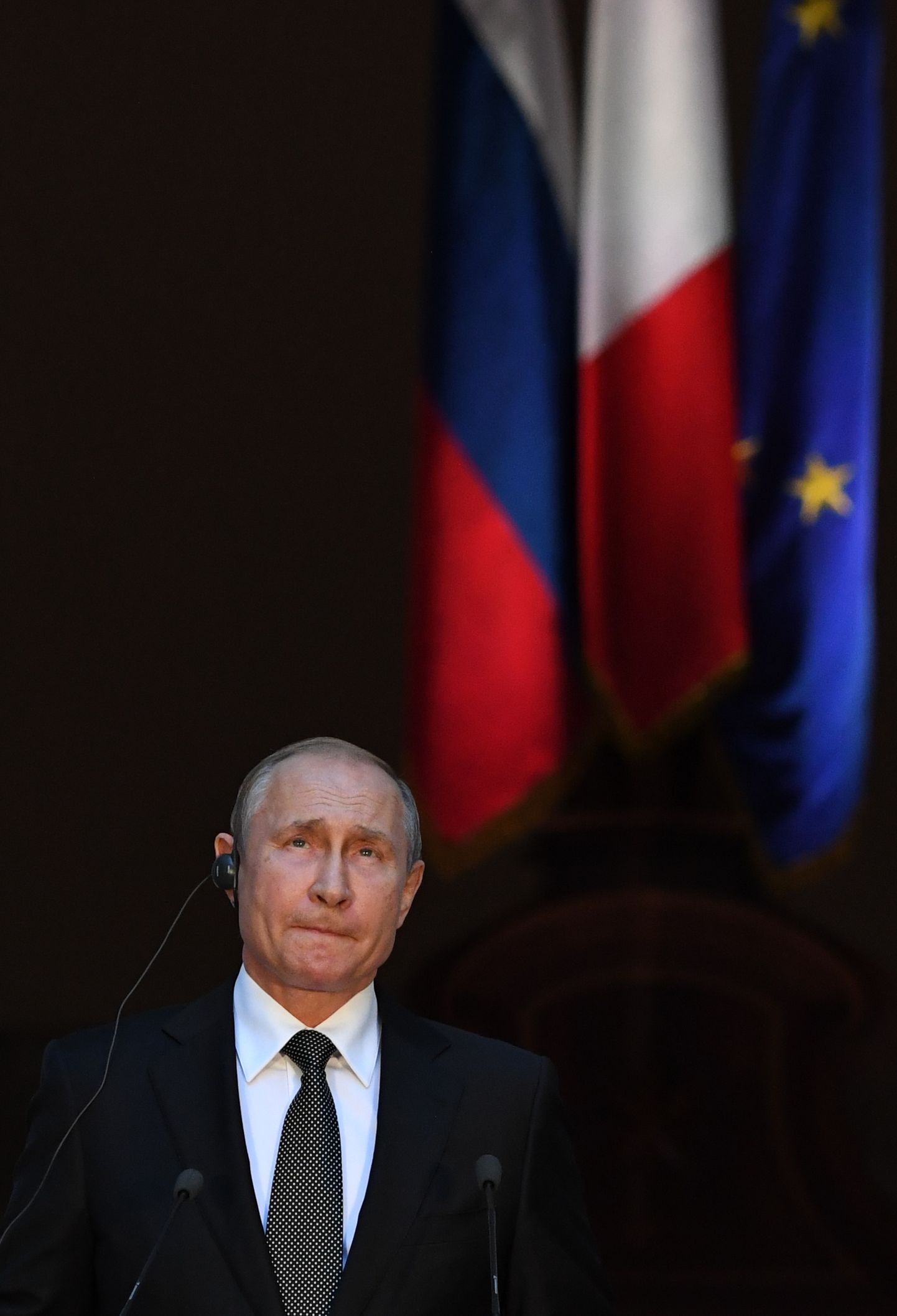 Venemaa president Vladimir Putin Itaalias pressikonverentsil.