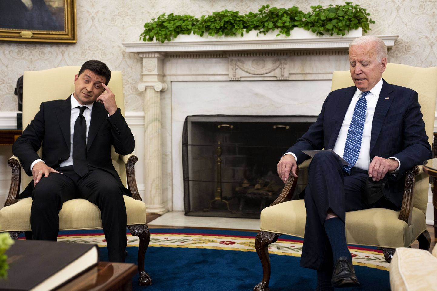 Ukraina presidnet Voldõmõr Zelenskõi (vasakul) ja USA riigipea Joe Biden kohtusid eile Valges Majas.