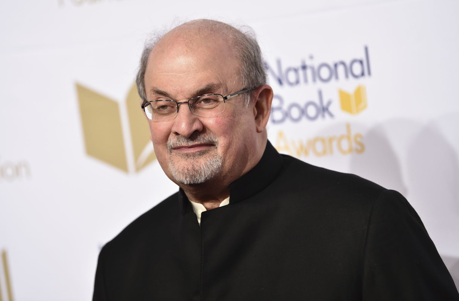 Briti kirjanik Salman Rushdie 15. novembril 2017 USA-s New Yorgis 68. raamatuauhindade tseremoonial ja dineel