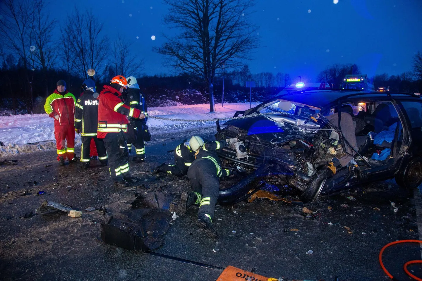 Hukkunuga lõppenud liiklusõnnetus. FOTO: Dmitri Kotjuh/järva Teataja