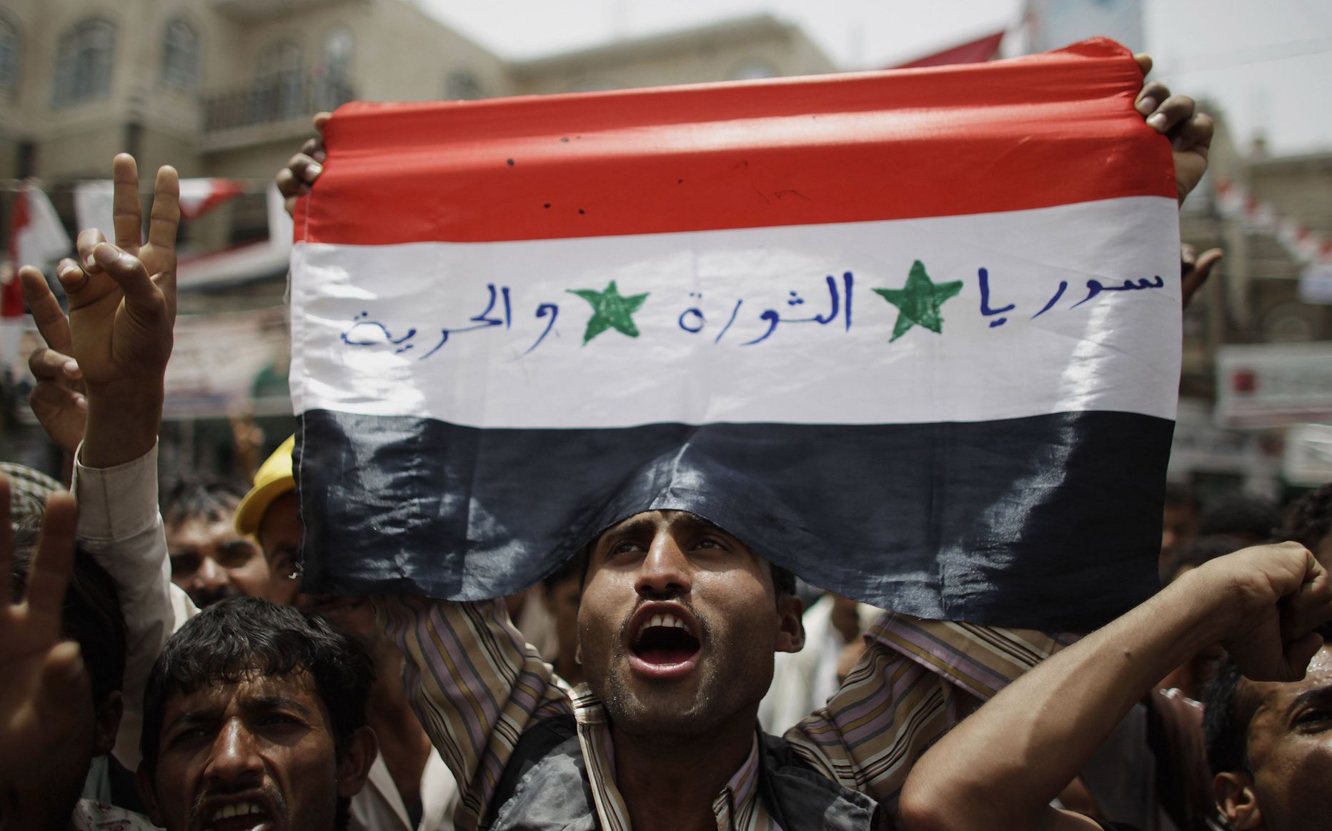 Jeemenis pääses kolm pantvangi vabaks
