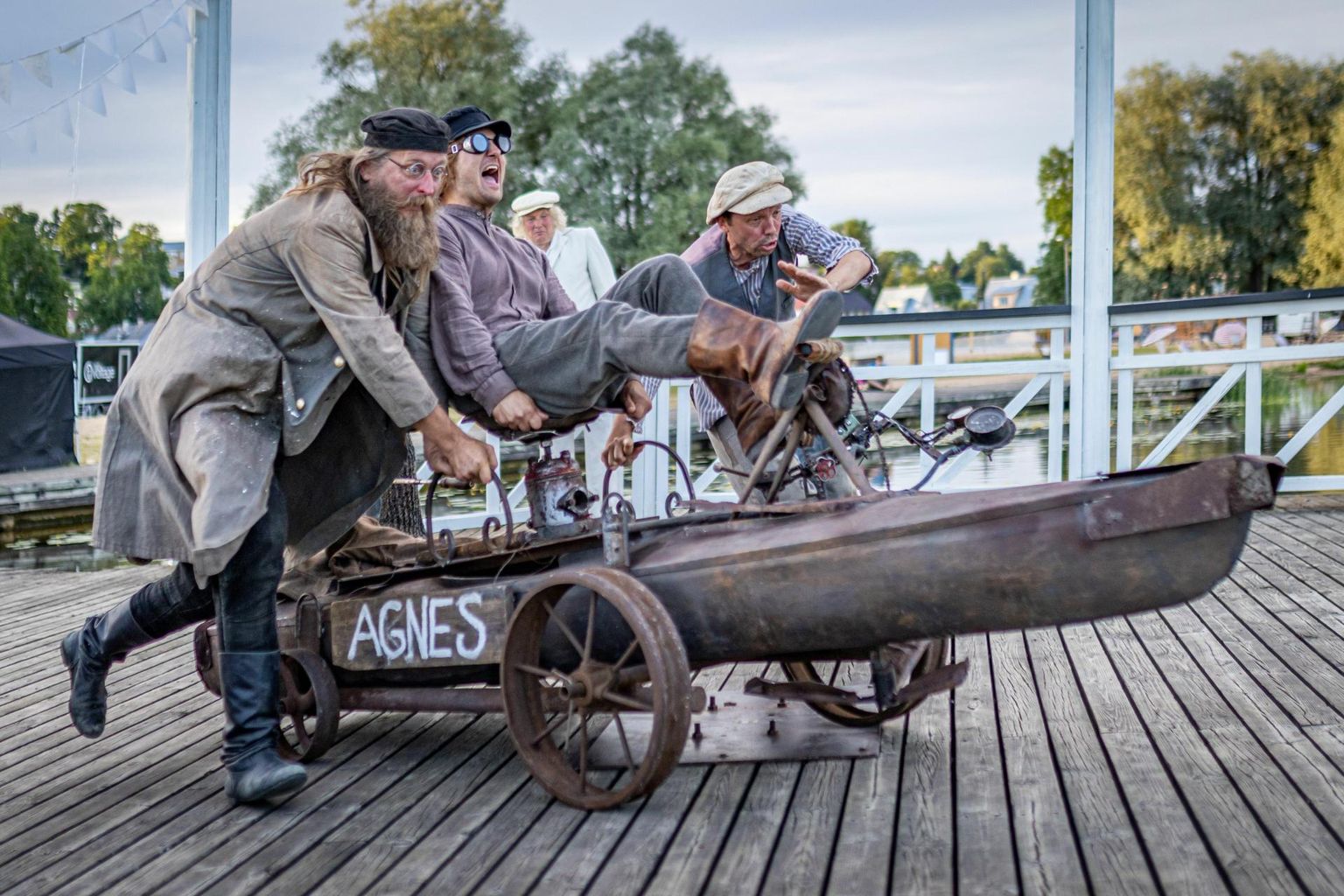 Filmivõtted toimusid Viljandis ja Tallinnas 2021. aastal.