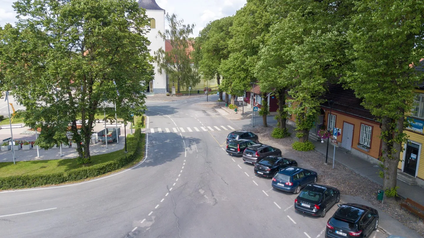 Paide keskväljak.