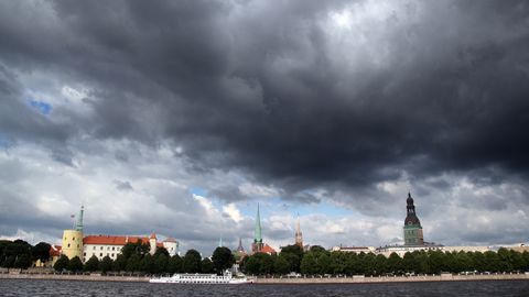 V Latviji bo v nedeljo pretežno oblačno vreme z občasnim dežjem