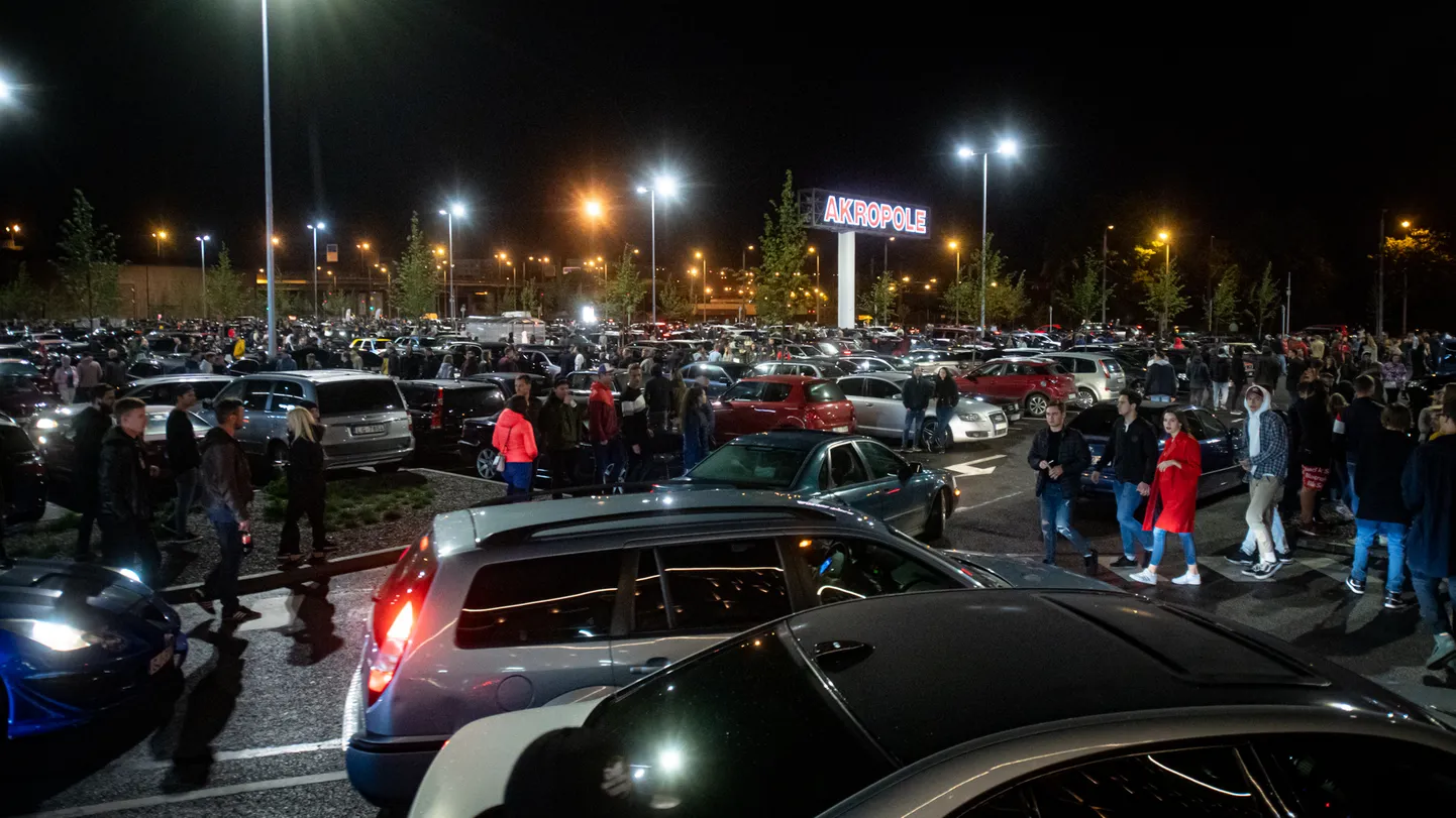 "Cars and Coffee Riga"