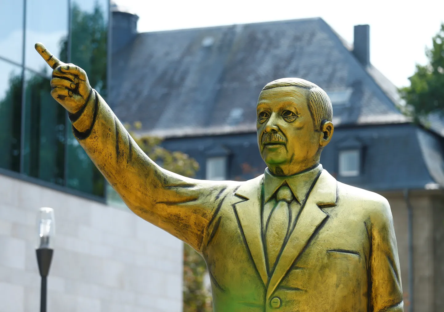Erdogani kuju Wiesbadenis.