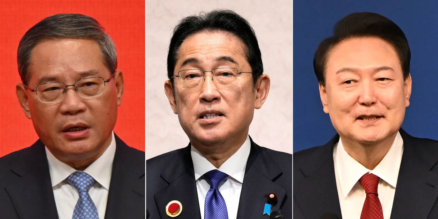 Hiina peaminister Li Qiang, Jaapani peaminister Fumio Kishida ja Lõuna-Korea president Yoon Suk-yeol.