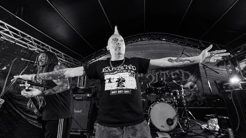 GALERII ⟩ Aasta kõige rajum kontsert? Punkmuusika lipulaev The Exploited päästis Tallinna