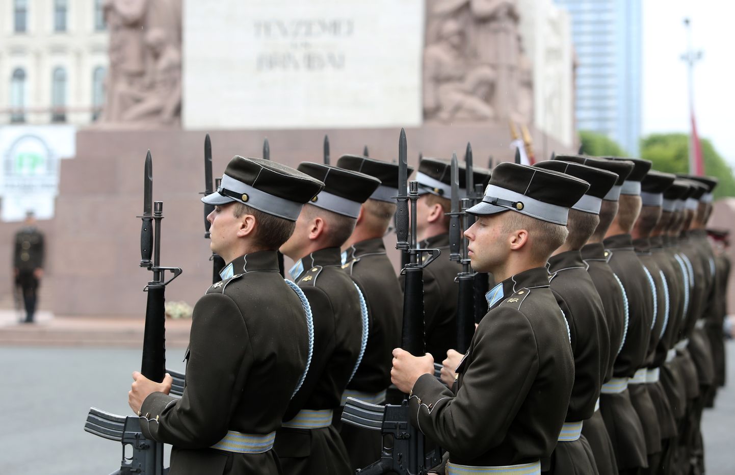 Nacionālo Bruņoto spēku karavīri. Ilustratīvs foto.