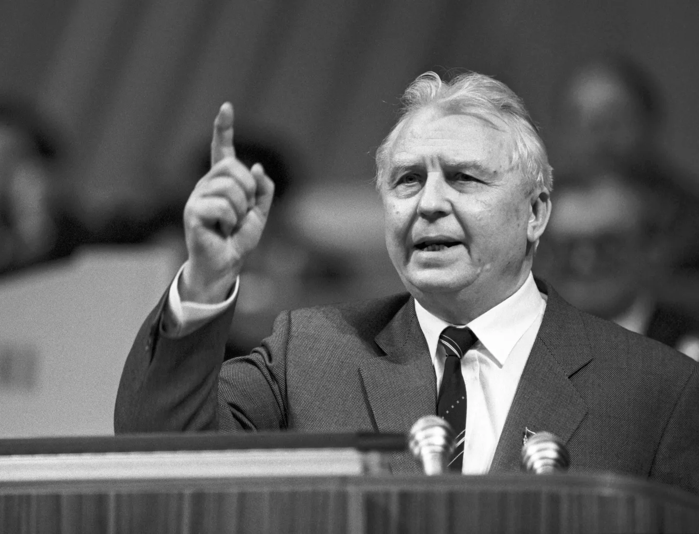 Егор Лигачев