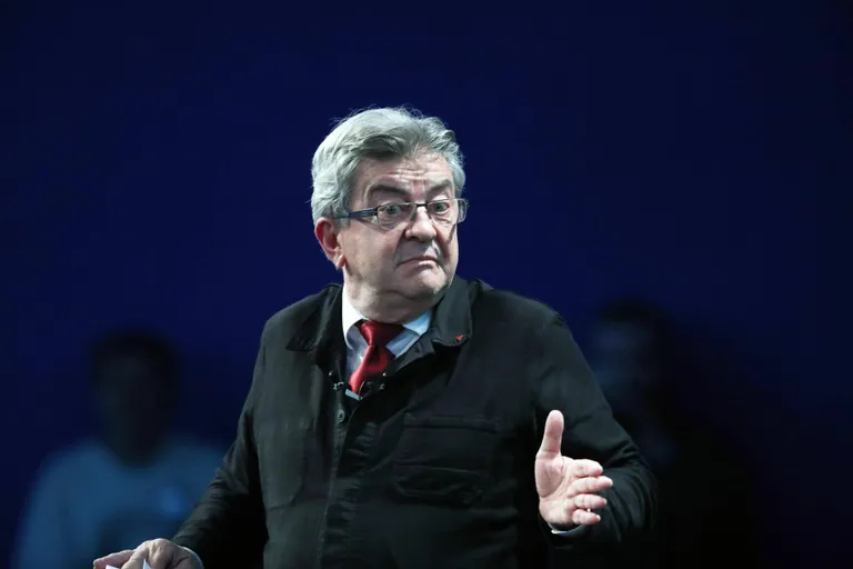 Kärevasakpoolne Jean-Luc Mélenchon on tõusnud parlamendivalimiste üheks soosikuks.