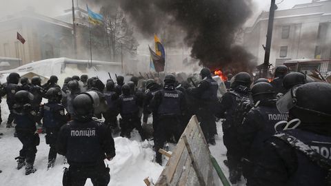 Картина дня: подробности трагедии в Кохтла-Ярве, массовые столкновения в Киеве и рост цен на квартиры в Харьюмаа
