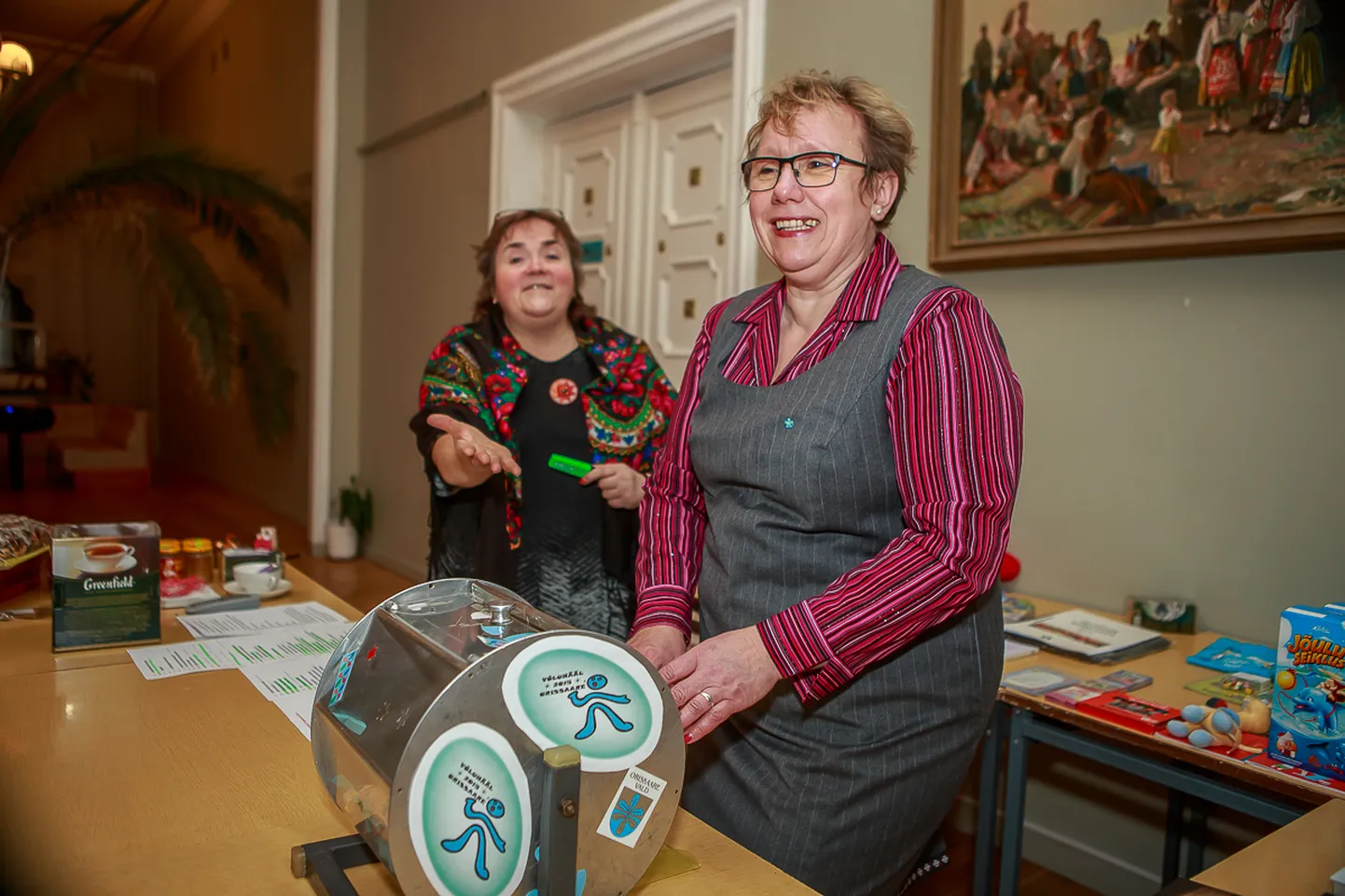 TULU KOGUMAS: Anu Viljaste ja Krista Riik. 
TAMBET ALLIK
