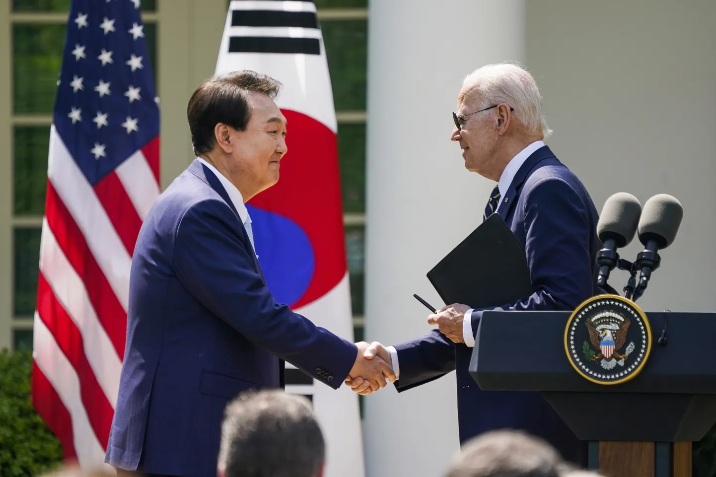 USA president Biden ja Lõuna-Korea president Yoon ühisel pressikonverentsil.