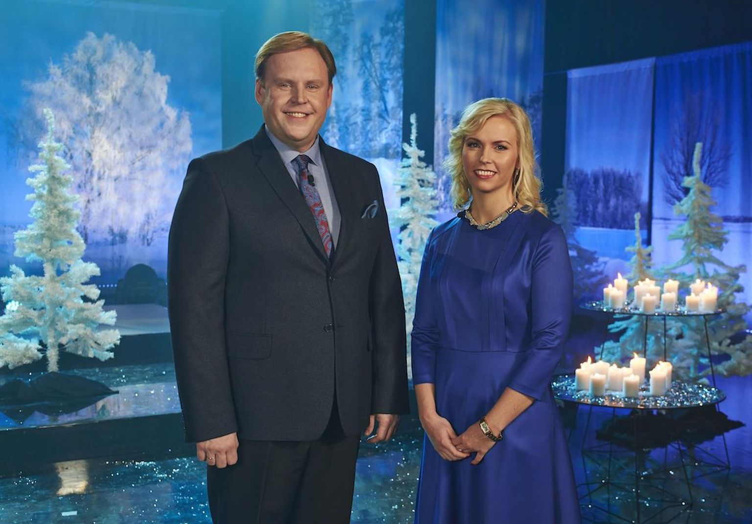 ETV heategevusprogrammi «Jõulutunnel» 2015 saatejuhid olid Urmas Vaino ja Liisu Lass.