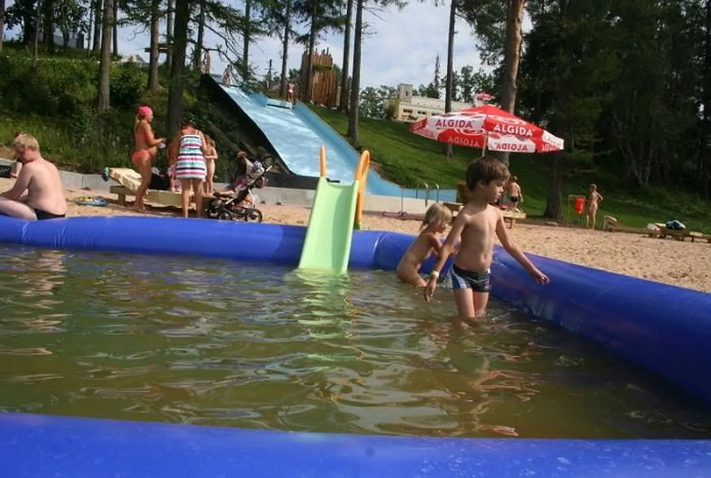 Cantervilla mängumaa basseinid.