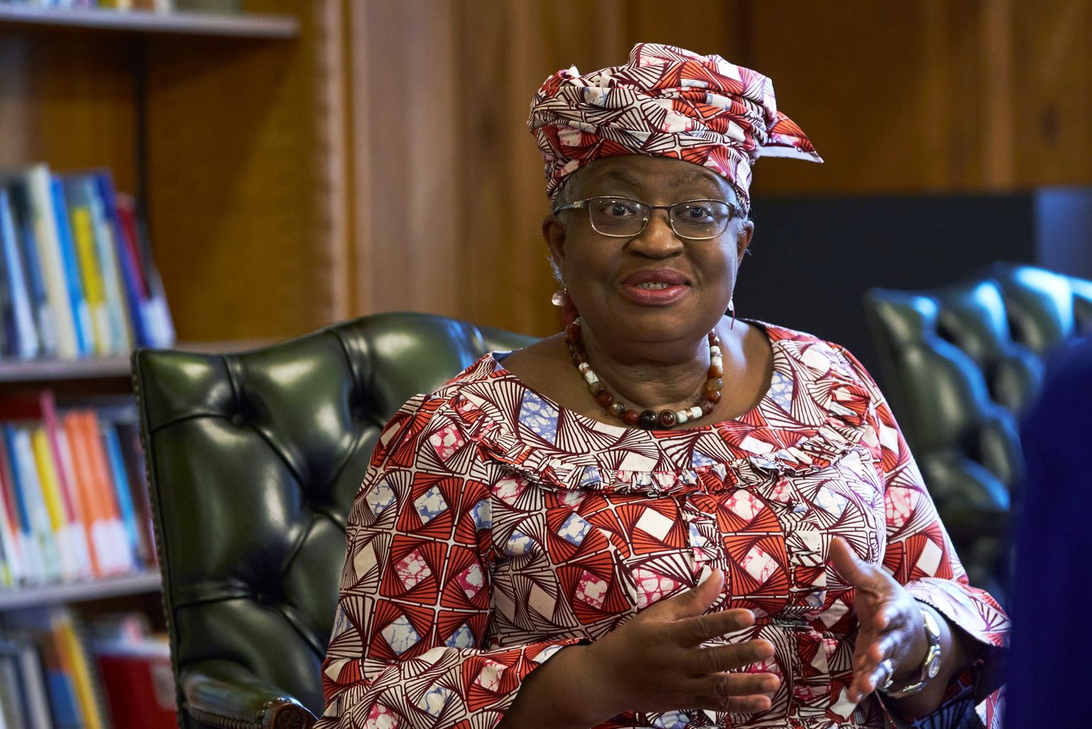 WTO peadirektor Ngozi Okonjo-Iweala 25. novembril 2021 Genfis Reutersile 12. ministrite konverentsi asjus intervjuud andmas. Konverents jääb ära.
