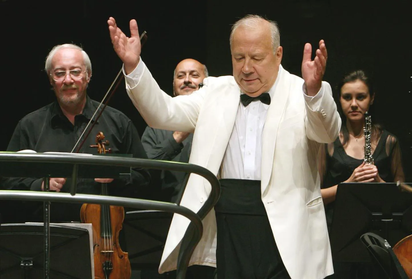 Neeme Järvi otsustas juba mullu suvel, et näitab sel aastal noortele dirigentidele oma sünnimaad ka teisest küljest, korraldades meistrikursuse Otepääl.