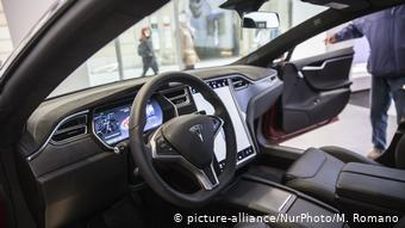 Покупателям электромобиля Tesla Model S субсидии не полагаются: он стоит свыше 80 000 евро