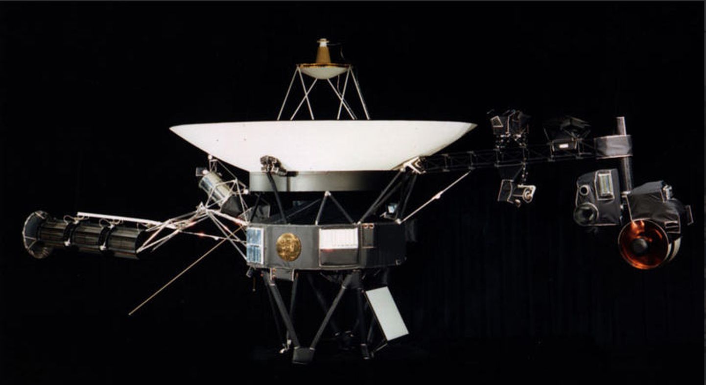 Pildilolev Voyager 1 saadeti teele juba 1977. aastal. Praegu oleks tehnoloogia väga palju edasi arenenud, et heliosfääri kaugeid piirialasid põhjalikumalt uurida. Seega oleks viimane aeg ka uuem kosmosetehnika teele saata, usuvad USA teadlased.