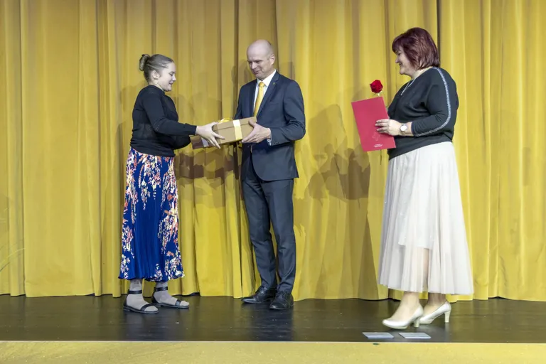 Tori valla aasta noor on Tori põhikooli 15aastane õpilane Mirjam Tamm, kes palju muu tegevuse kõrval aitab tihendada koostööd valla eri piirkondade vahel.