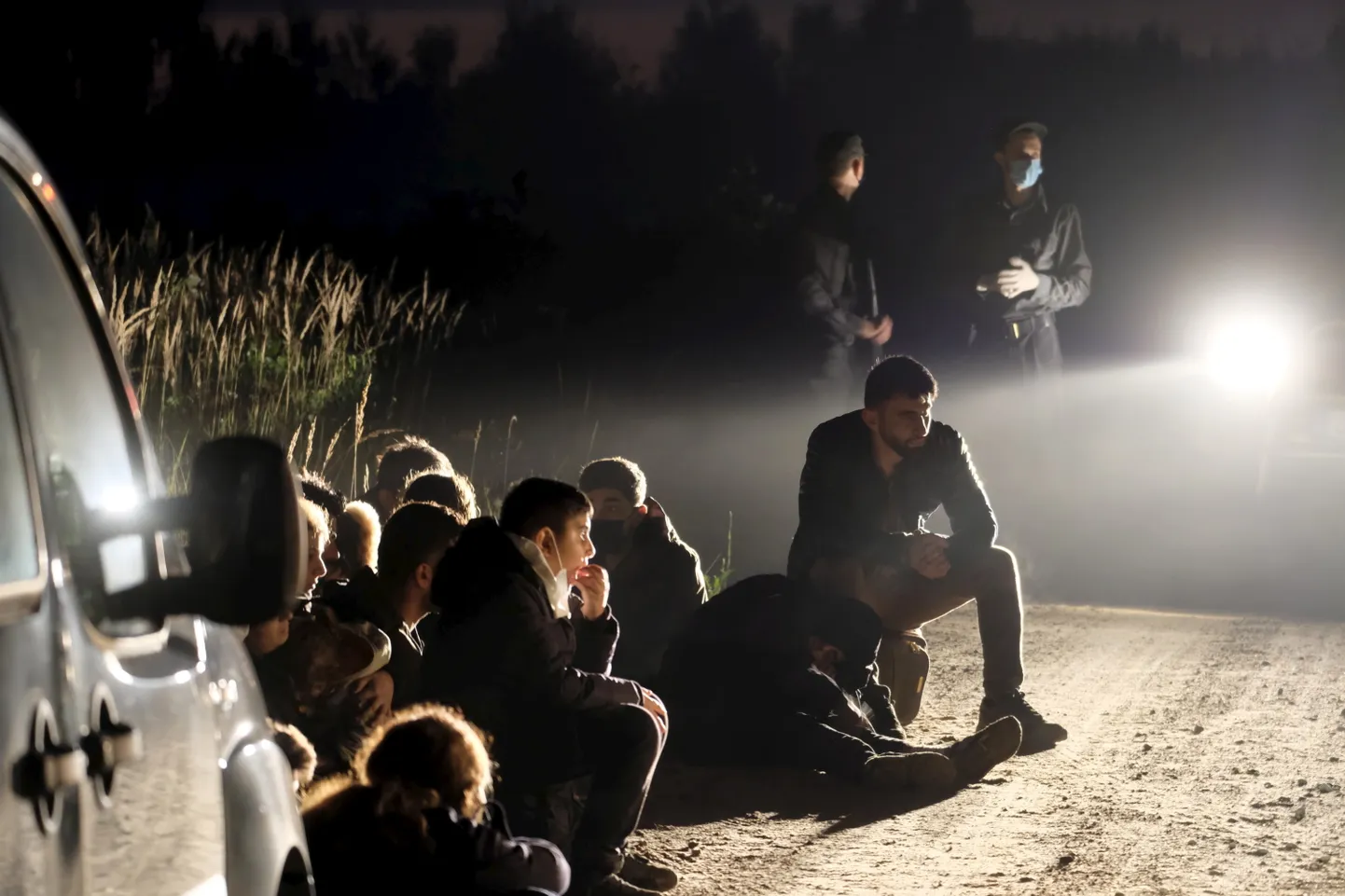 Migrandid Läti-Valgevene piiril 11. augustil.