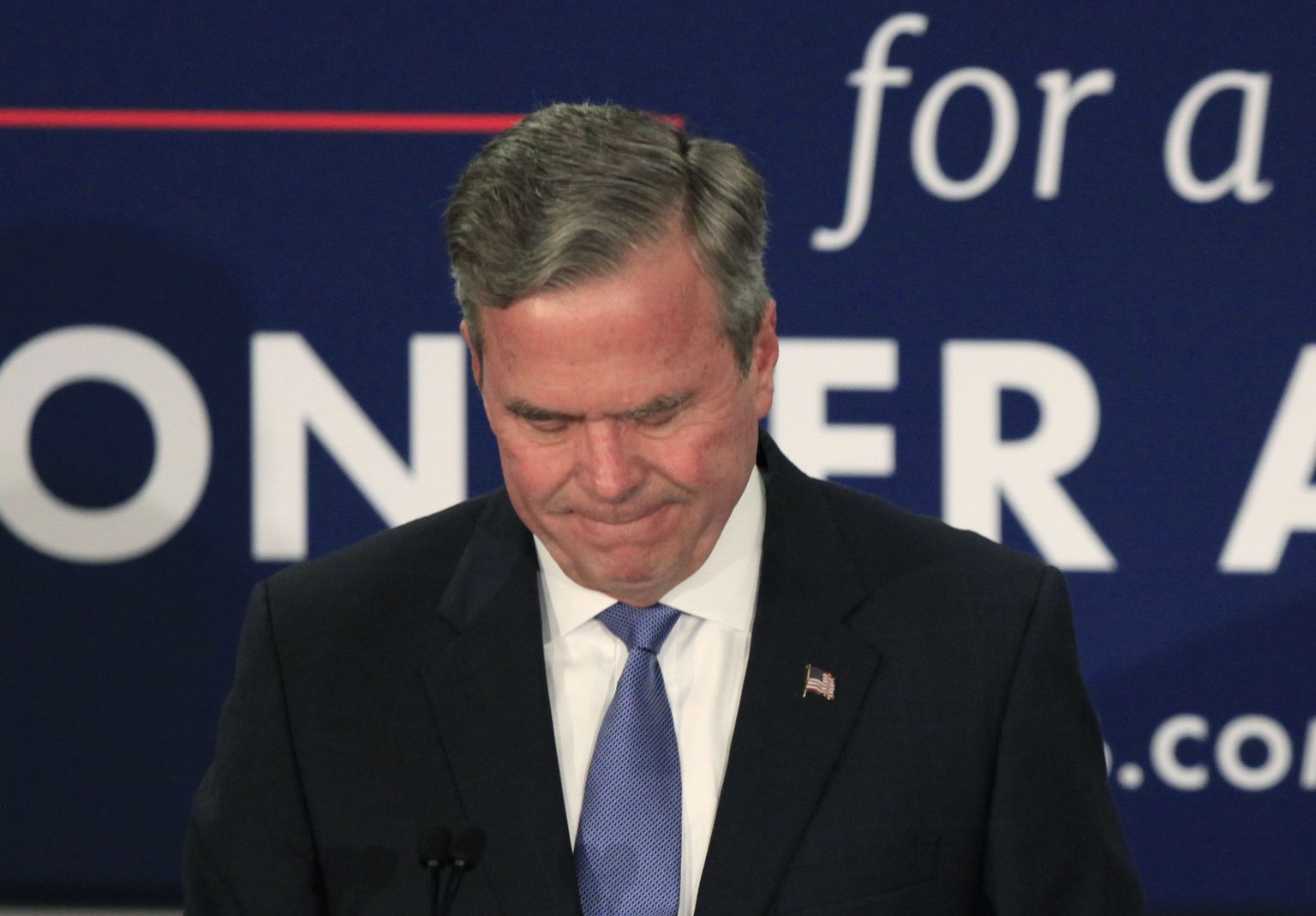 Jeb Bush teatamas, et loobub presidendiks kandideerimast.