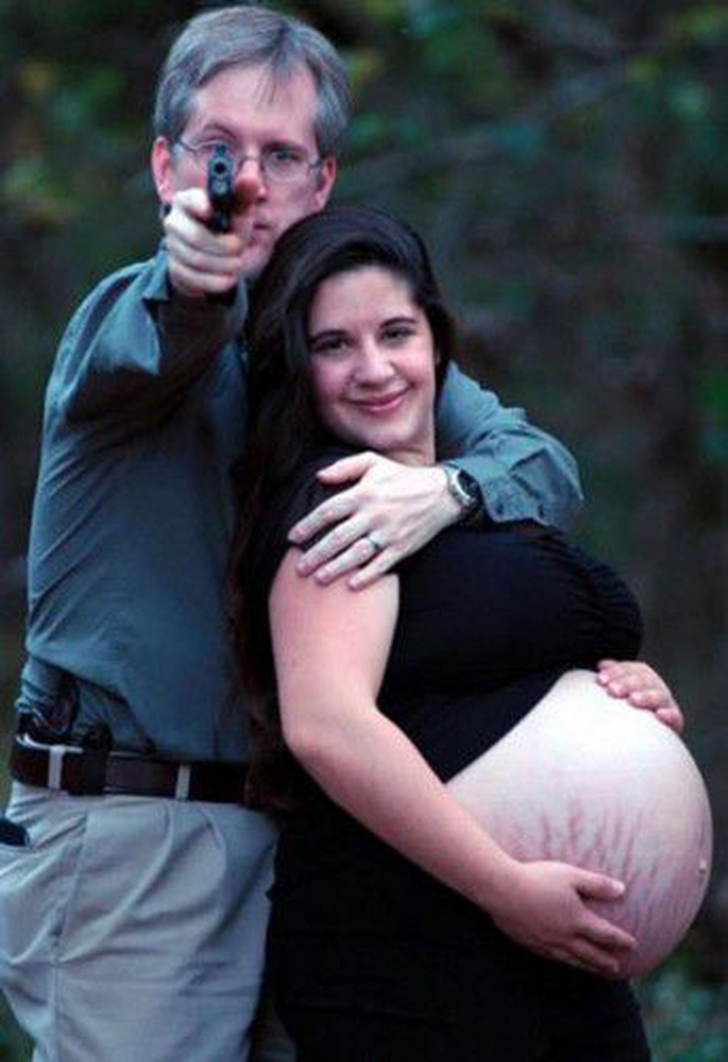Беременная женщина. Странное фото.