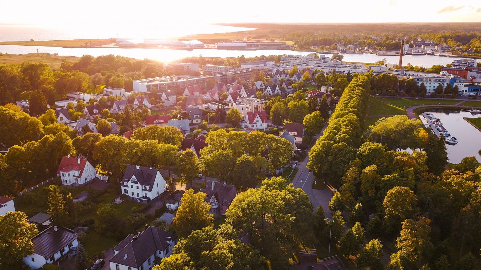 Pärnumaa vallad ja Pärnu linnavalitsus peavad omavahel kokkuleppele jõudma, mis on maakonda esindav organ.