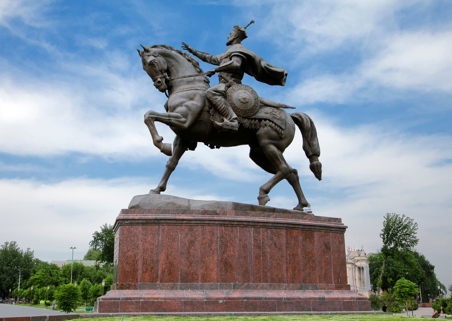 Mongoli päritolu väepealiku ja suurriigi looja Timuri (1336–1405) ratsamonument Usbekistani pealinnas Taškendis