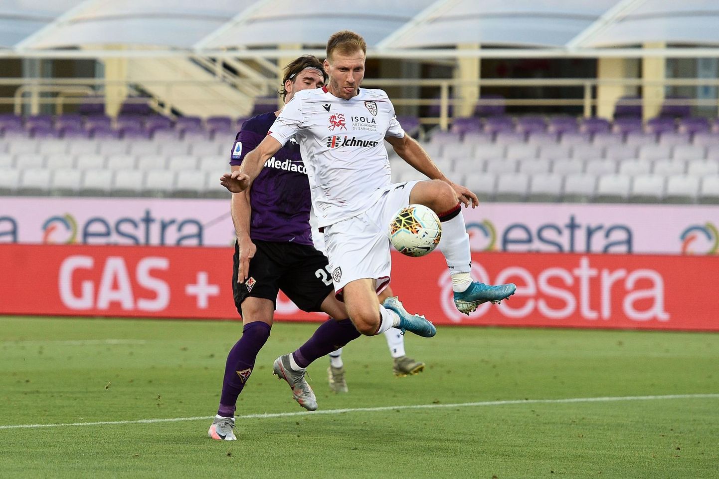 Ragnar Klavan matšis Fiorentina vastu.