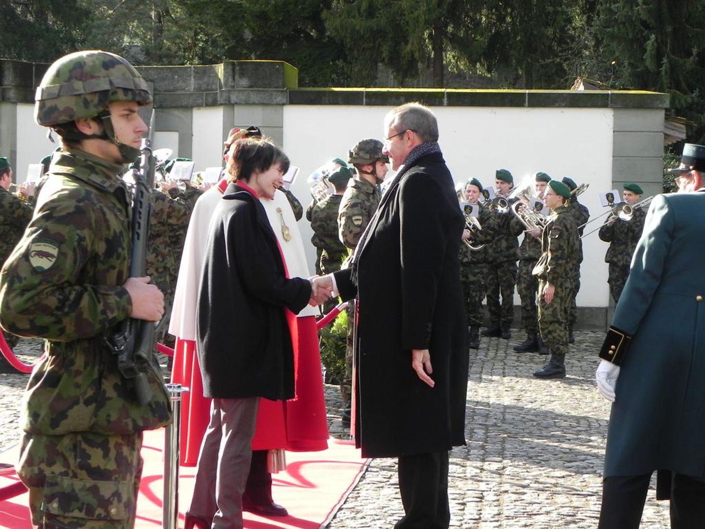 Eesti president Toomas Hendrik Ilves kohtus täna Bernis  Šveitsi Konföderatsiooni presidendi Micheline Calmy-Rey'ga.