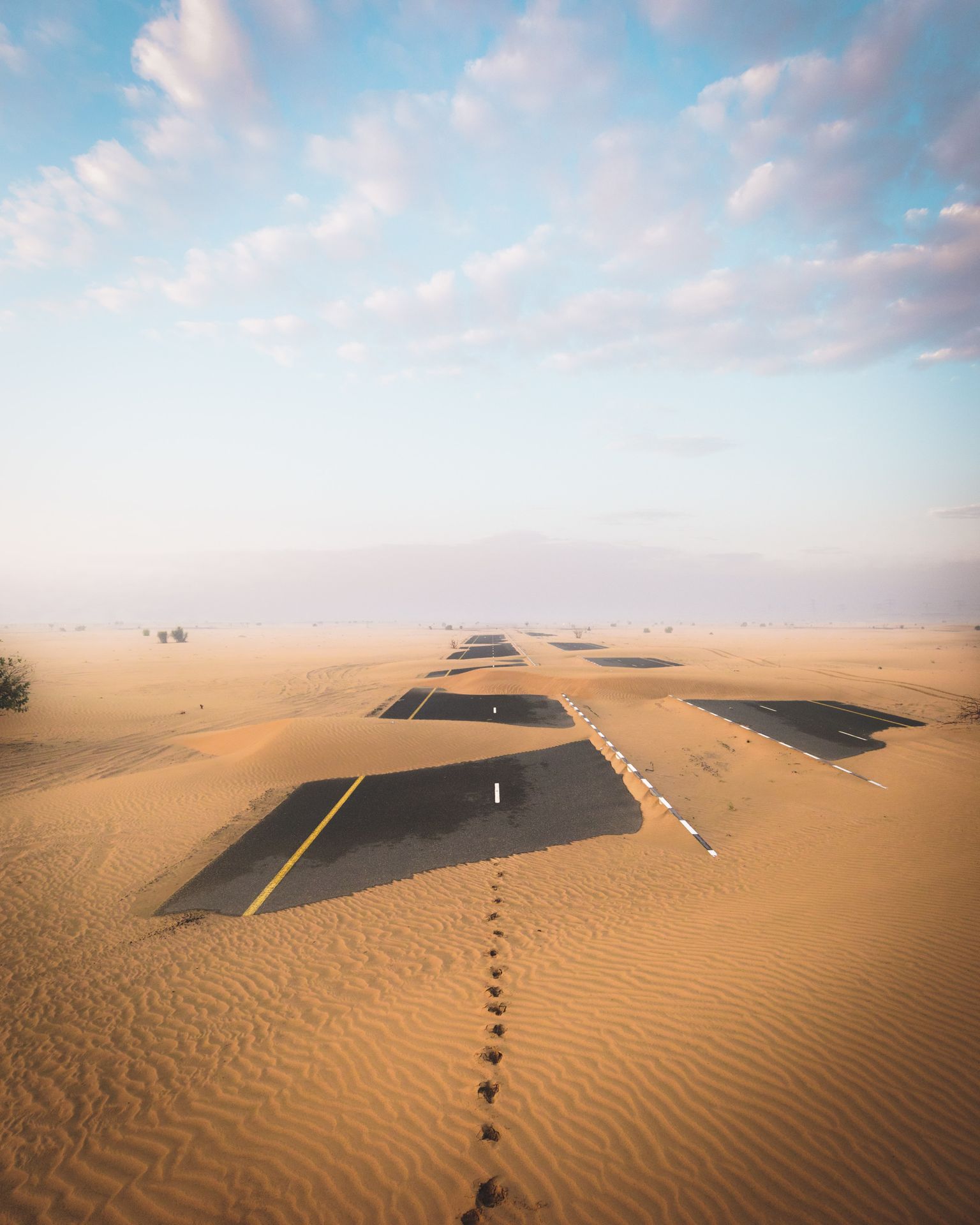 Dubais ja Abu Dhabis on koroonapandeemia tõttu hakanud kõrb peale tungima