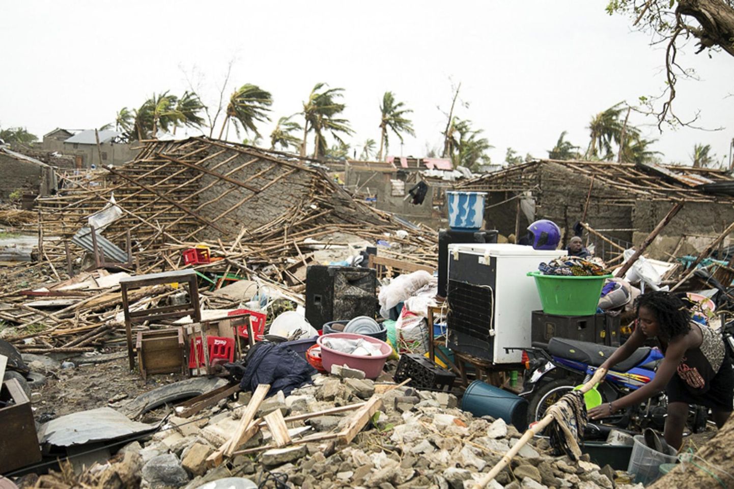 Idai purustustöö Mosambiigis Beiras, mis on tormis üks enim kannatada saanud piirkondi. 