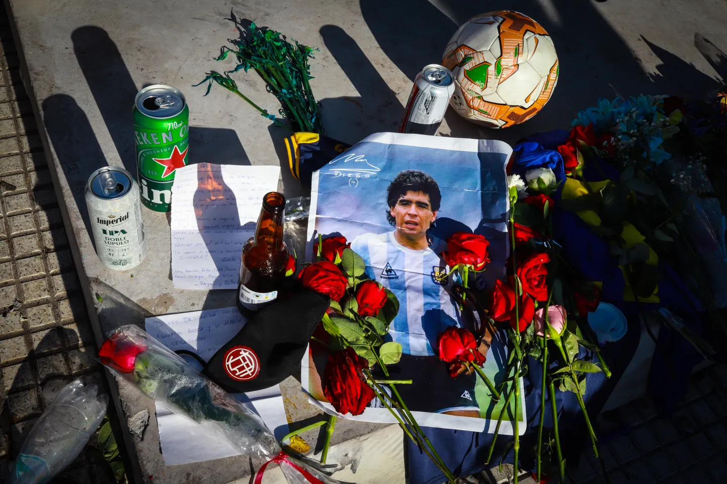 Maradonaga tulid hüvasti jätma tuhanded inimesed