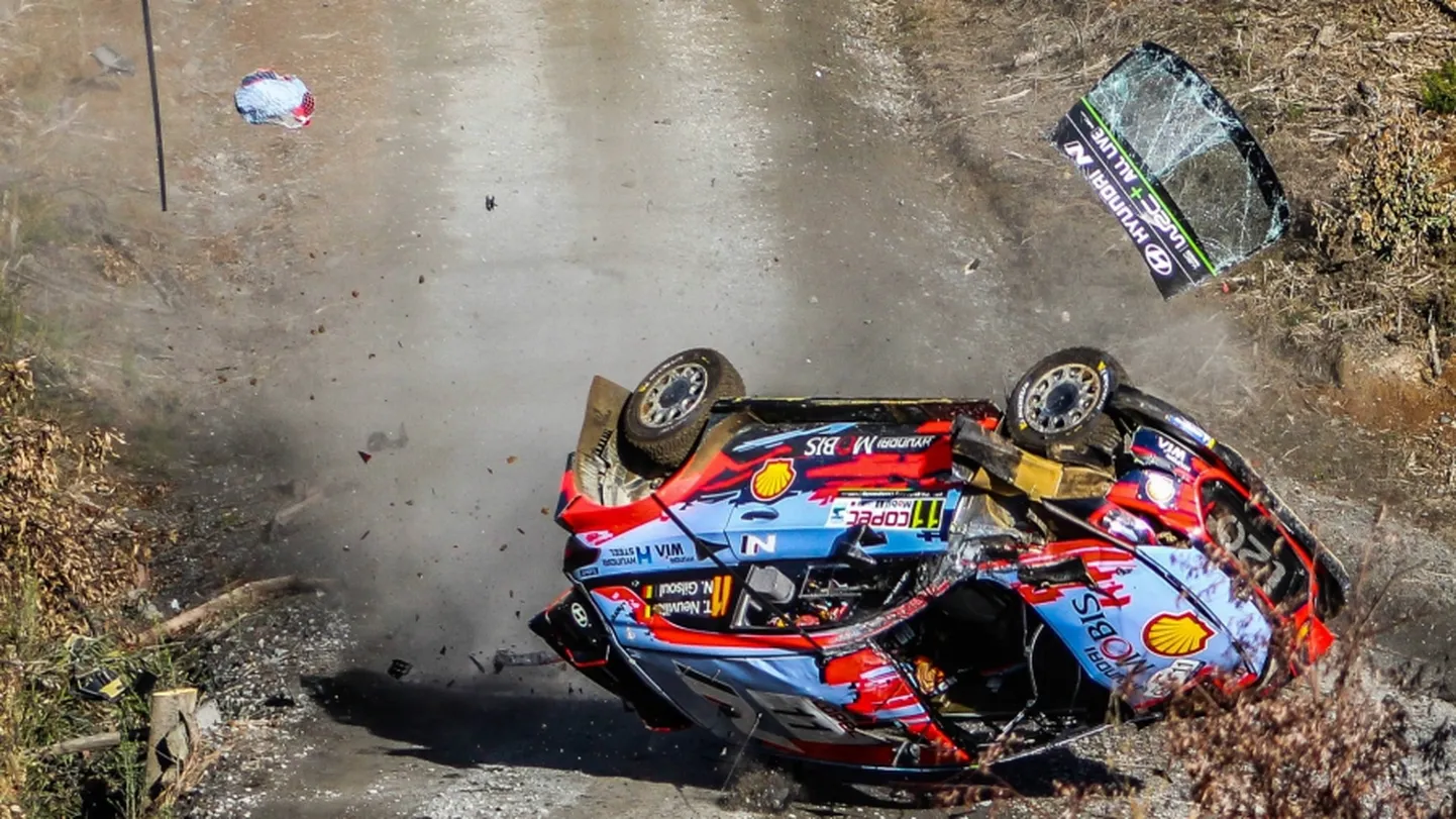 Thierry Neuville tegi 2019. aastal Tšiilis ülikarmi avarii.
