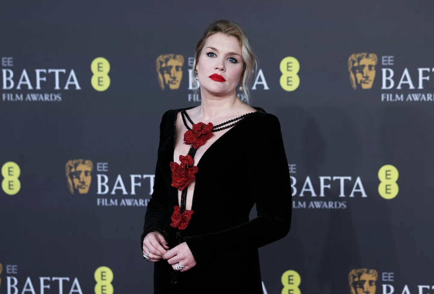 «Vihurimäe» uusversiooni lavastaja Emerald Fennell vihastas fännid välja.