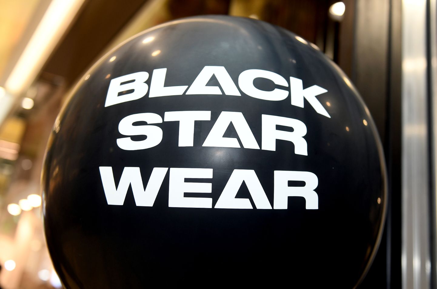Veikala "Black Star Wear" atklāšana. 