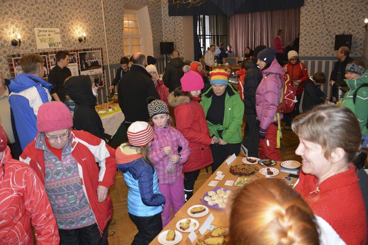 Papa Krimmi koogikohvikut Jäneda 
lossis külastasid sajad inimesed.