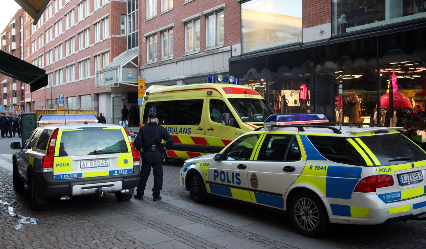 Rootsi kiirabi- ja politseimasinad