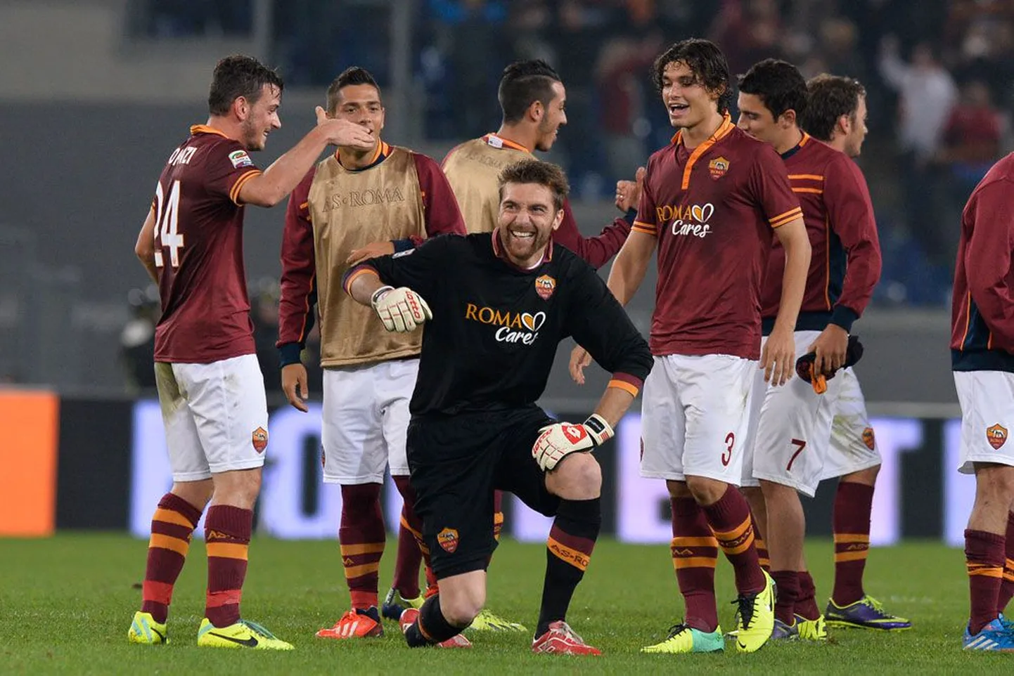 AS Roma väravavaht Morgan de Sanctis (keskel) on kümnes mängus oma selja taha lasknud vaid ühe palli.