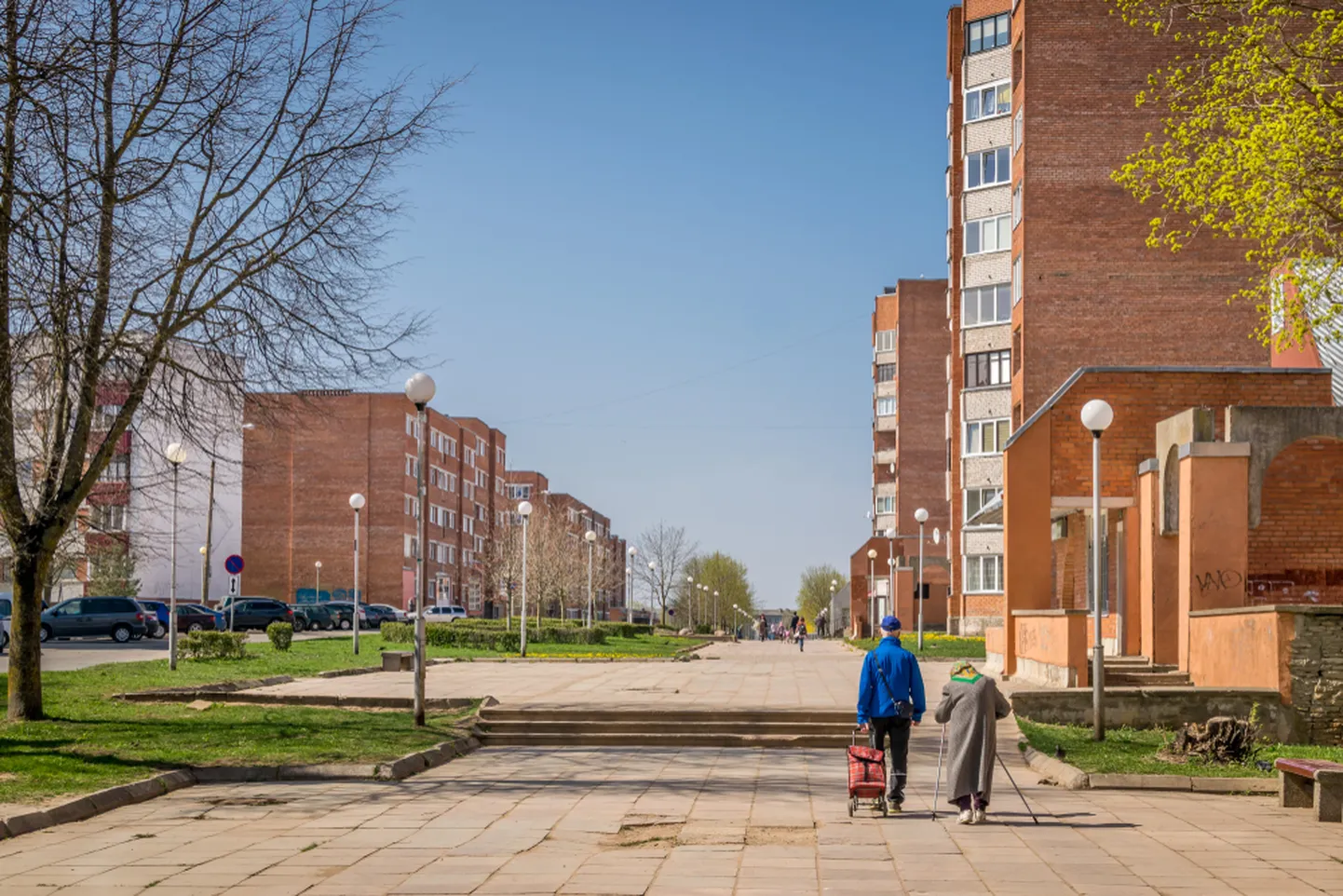 Tallinnas on kõrgete kinnisvarahindade tõttu väljaüüritavalt pinnalt teenitav tulu veidi langenud.