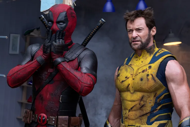 Filmis «Deadpool & Wolverine» sünnib tandem, mida koomiksisõbrad on oodanud: pissinalju tegev palgamõrvar Deadpool ja küünistega Wolverine hakkavad koostööd tegema.