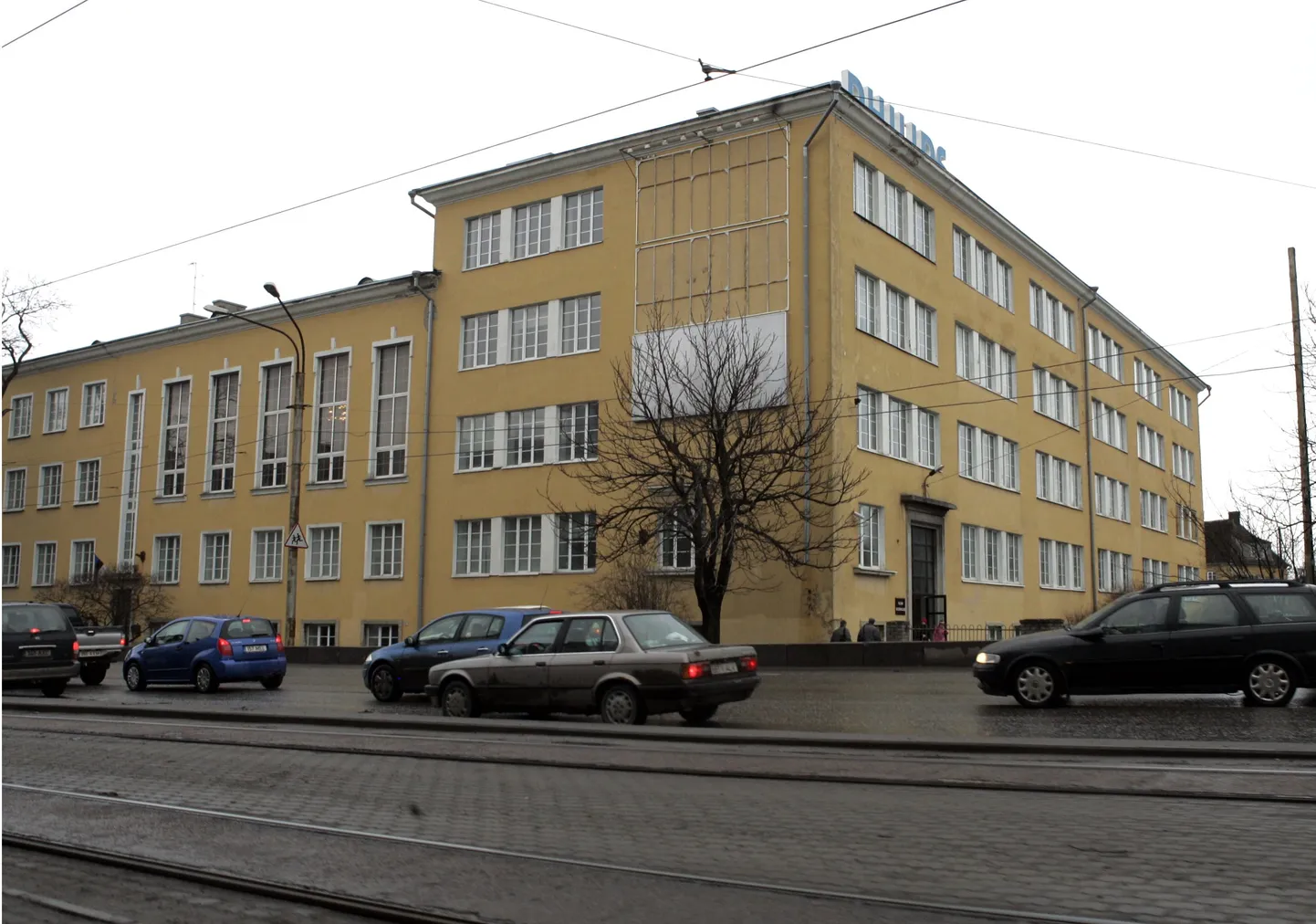 Tallinna ühisgümnaasiumi maja enne remonti.