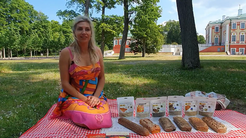 Tagaotsitav Annika Urm filmis Kadrioru pargis reklaamvideo? 