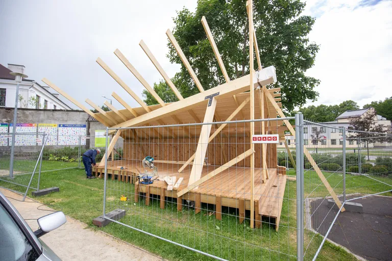 Türi Murumoori pargi klaverikujuline lava.Foto: Dmitri Kotjuh/ Järva Teataja