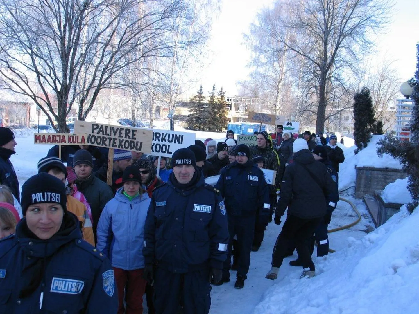 Eriolümpia talimängude avamisel on tavapäraselt kohal olnud ka eriolümpialaste sõbrad ja koostööpartnerid politseist.