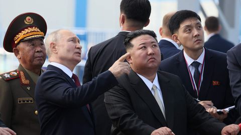 VIDEO ⟩ Pyongyang on riigipeade kohtumise eel ehitud Putini plakatitega