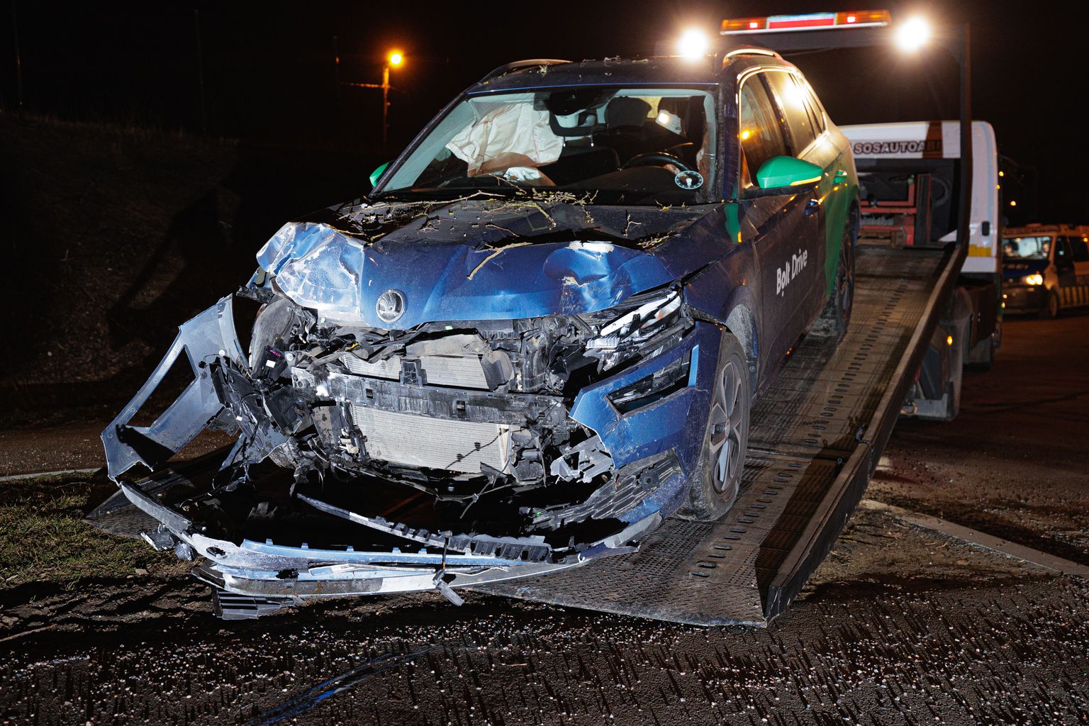 Bolt Drive'i auto sattus õnnetusse.
